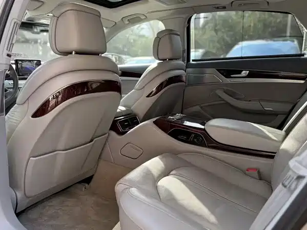 Audi A8 2012