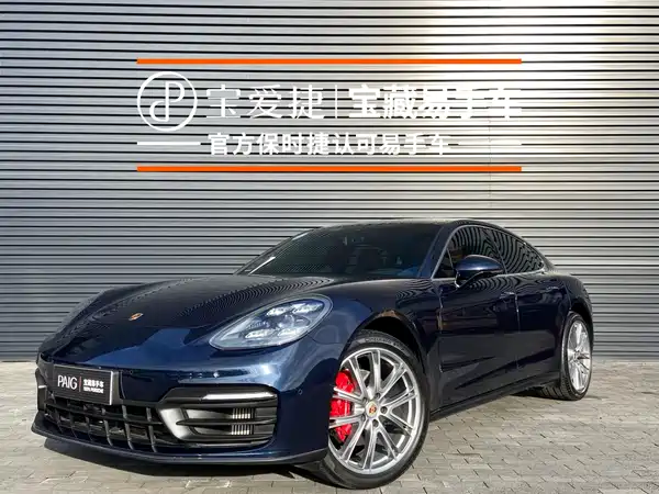 Porsche Panamera 2021