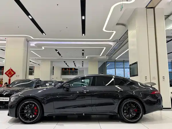 Mercedes-Benz AMG GT 2025