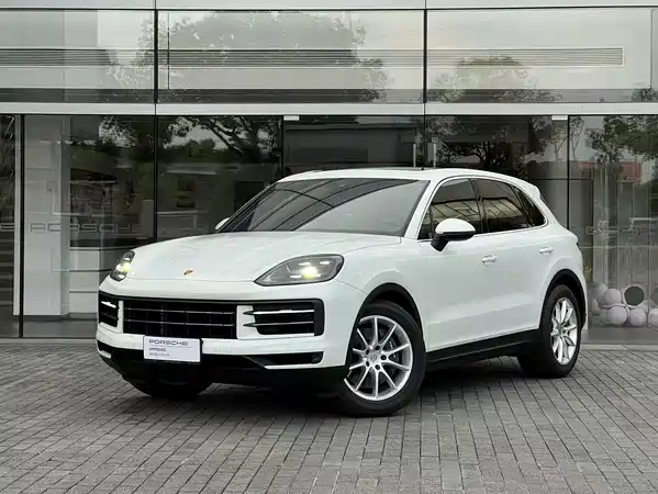 Porsche Cayenne 2024