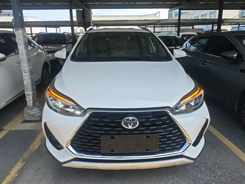 Toyota Yaris L 2021