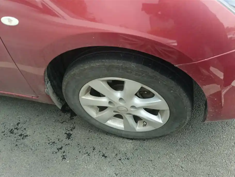 Nissan Tiida 2016