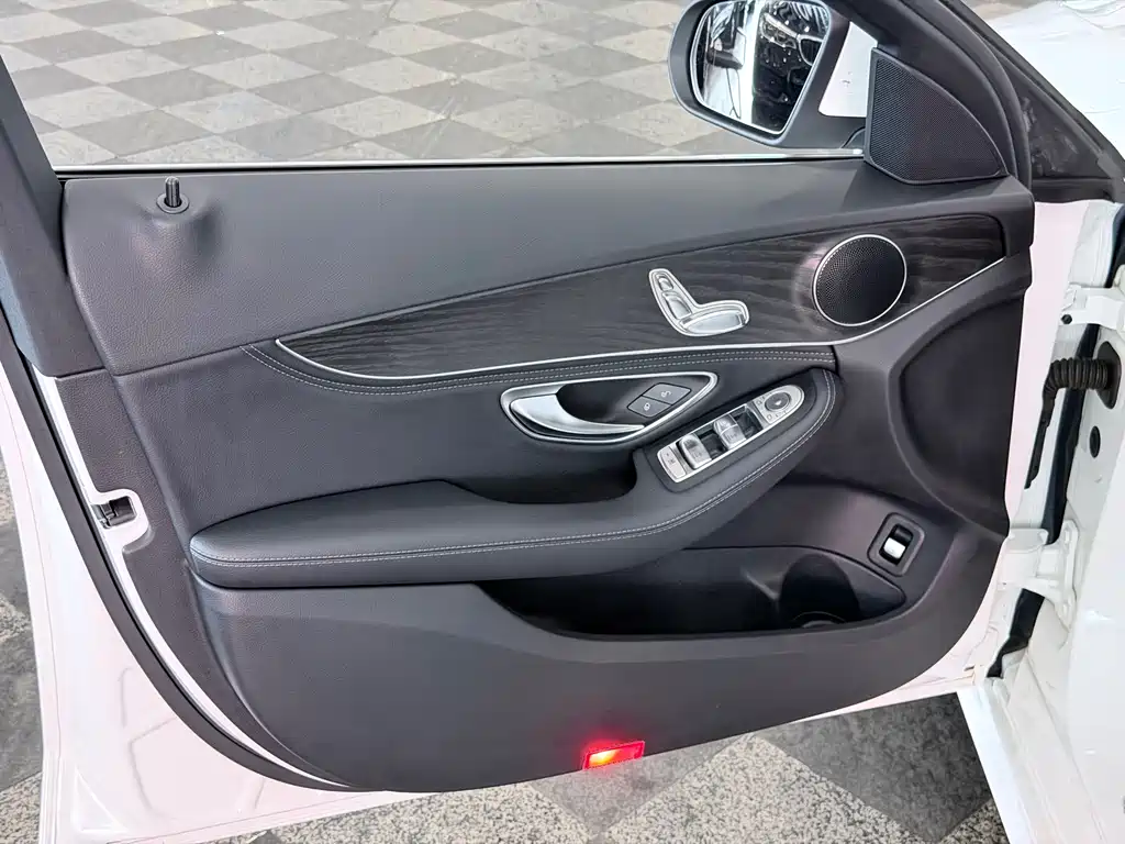 Mercedes-Benz C-Class 2015 — фото 10