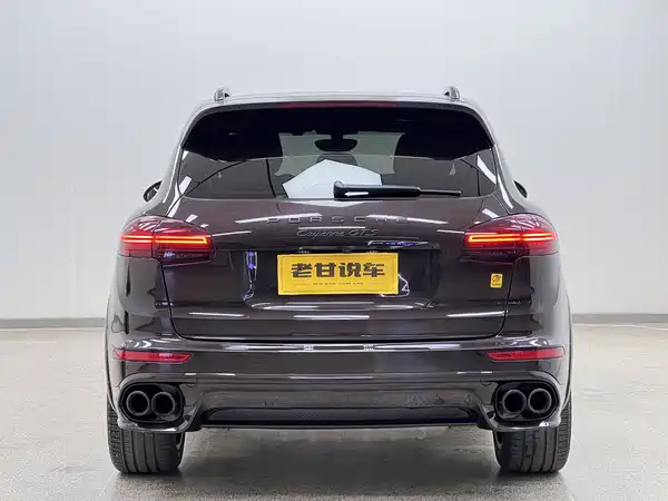 Porsche Cayenne 2015