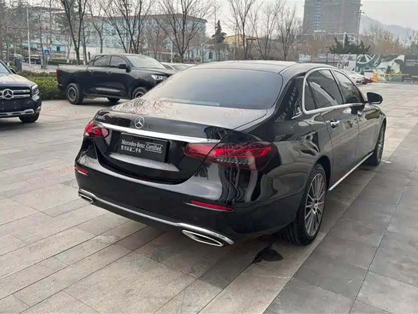 Mercedes-Benz E-Class 2023