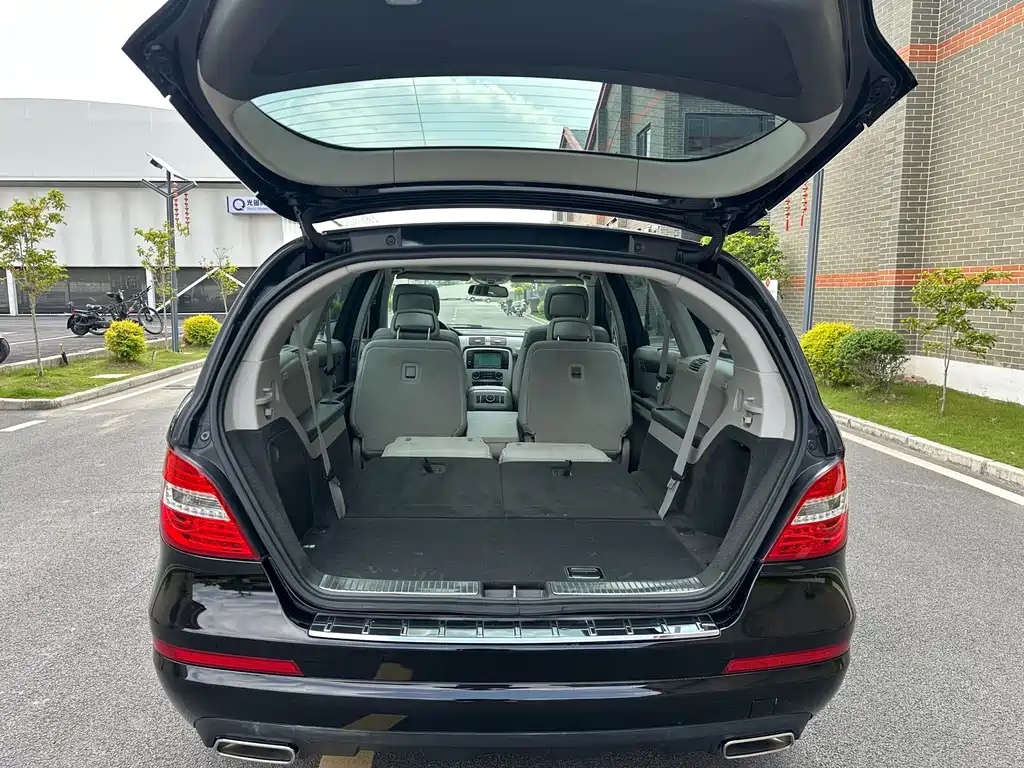 Mercedes-Benz R-Class 2016 — фото 36