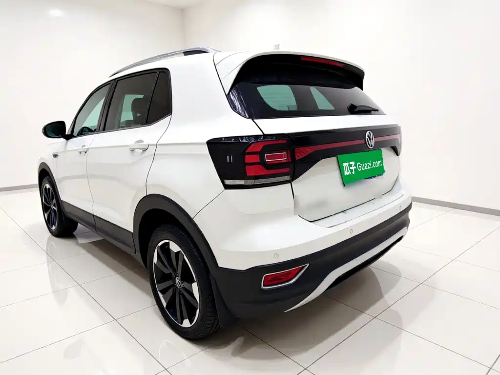 Volkswagen Tacqua 2020
