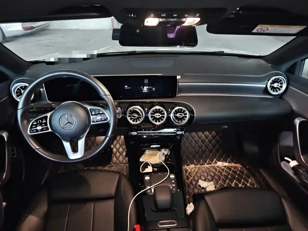 Mercedes-Benz A-Class 2020 — фото 13