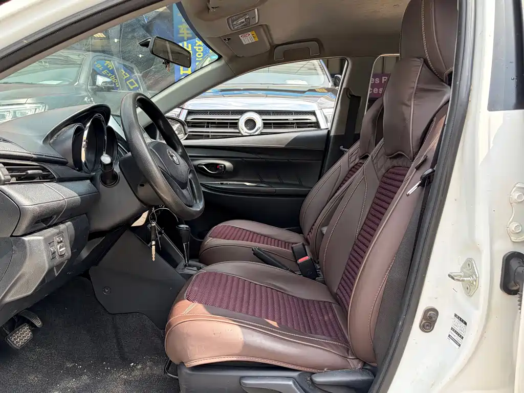 Toyota Yaris L 2017