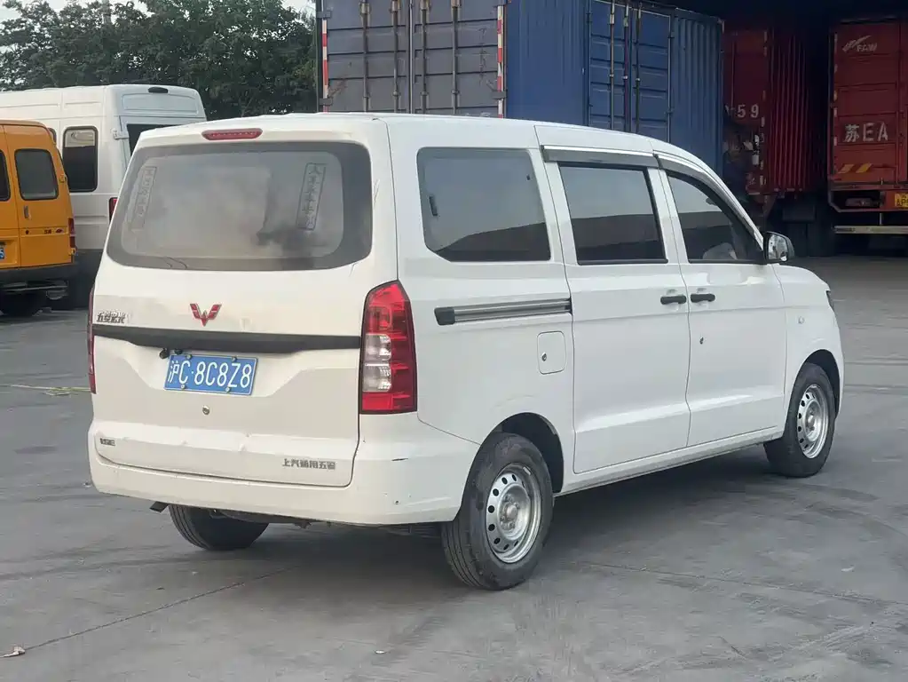 Wuling Hongguang V 2021 — фото 13
