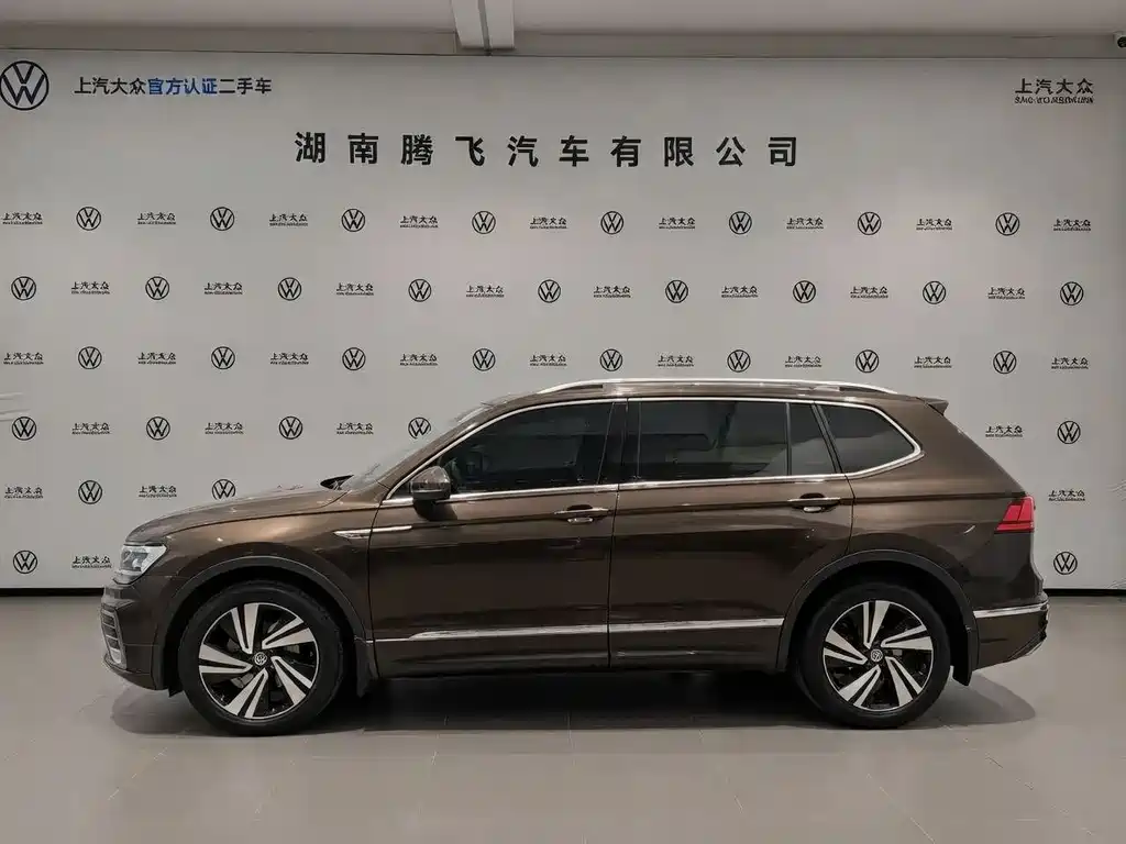 Volkswagen Tiguan L PHEV 2020 — фото 4