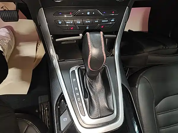 Ford Edge 2015