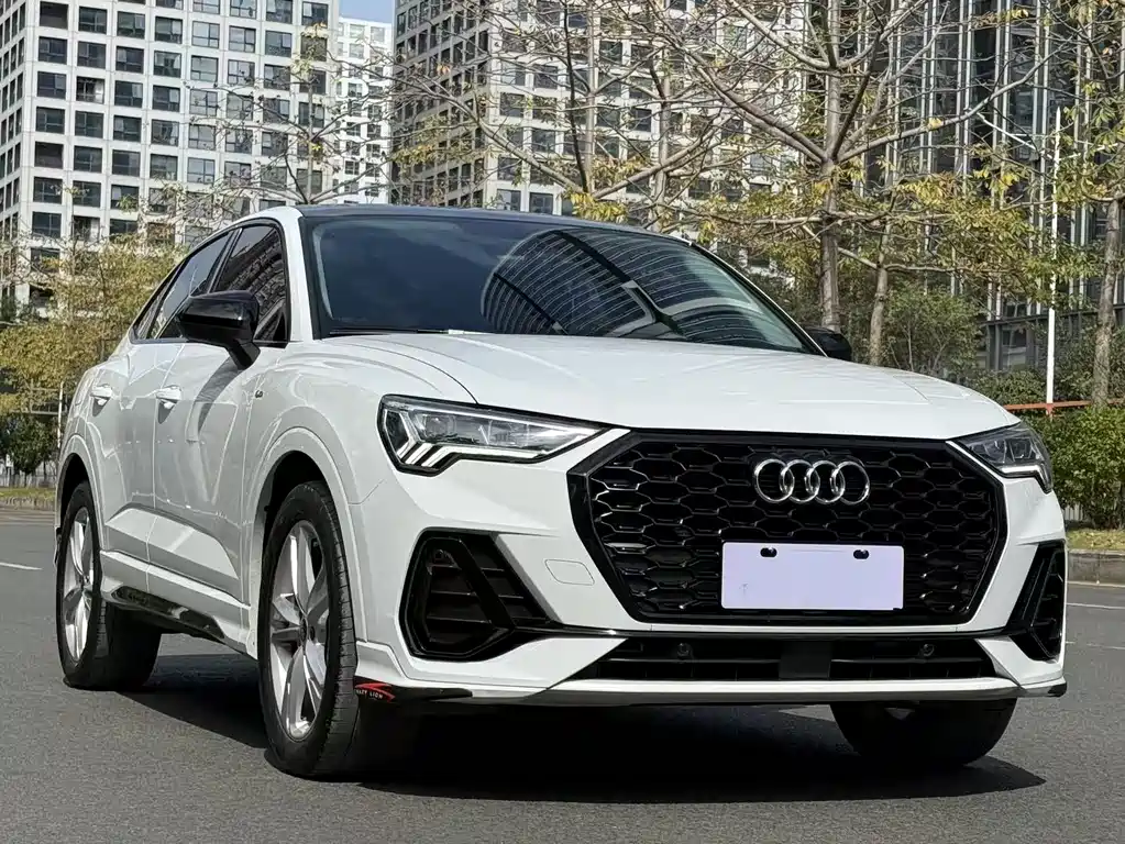Audi Q3 Sportback 2022 — фото 3