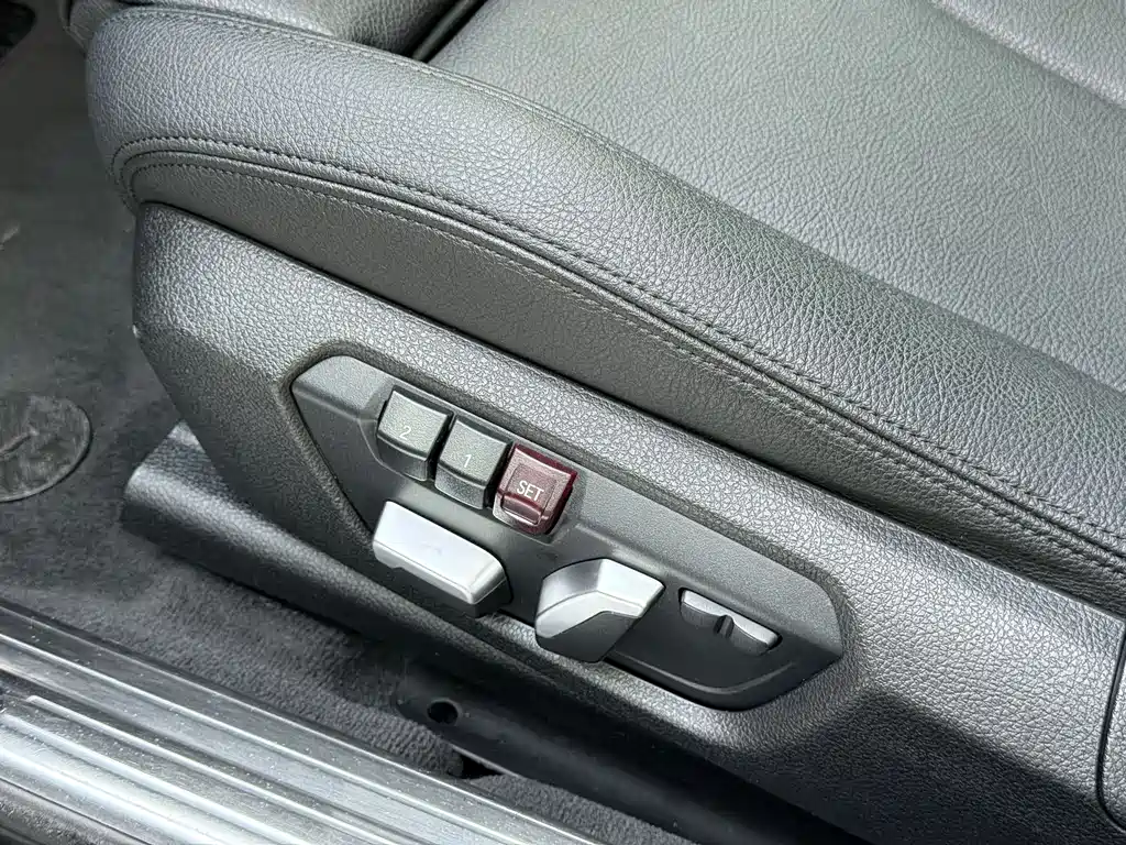 BMW 3 Series GT 2018 — фото 18