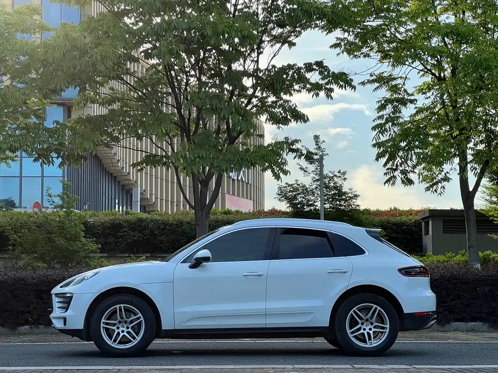 Porsche Macan 2017 — фото 3