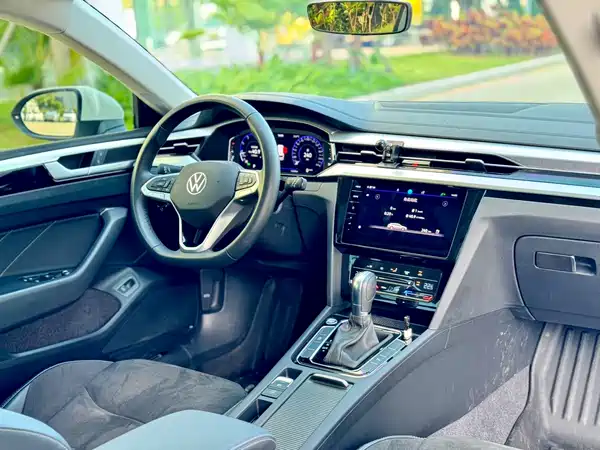 Volkswagen CC 2025