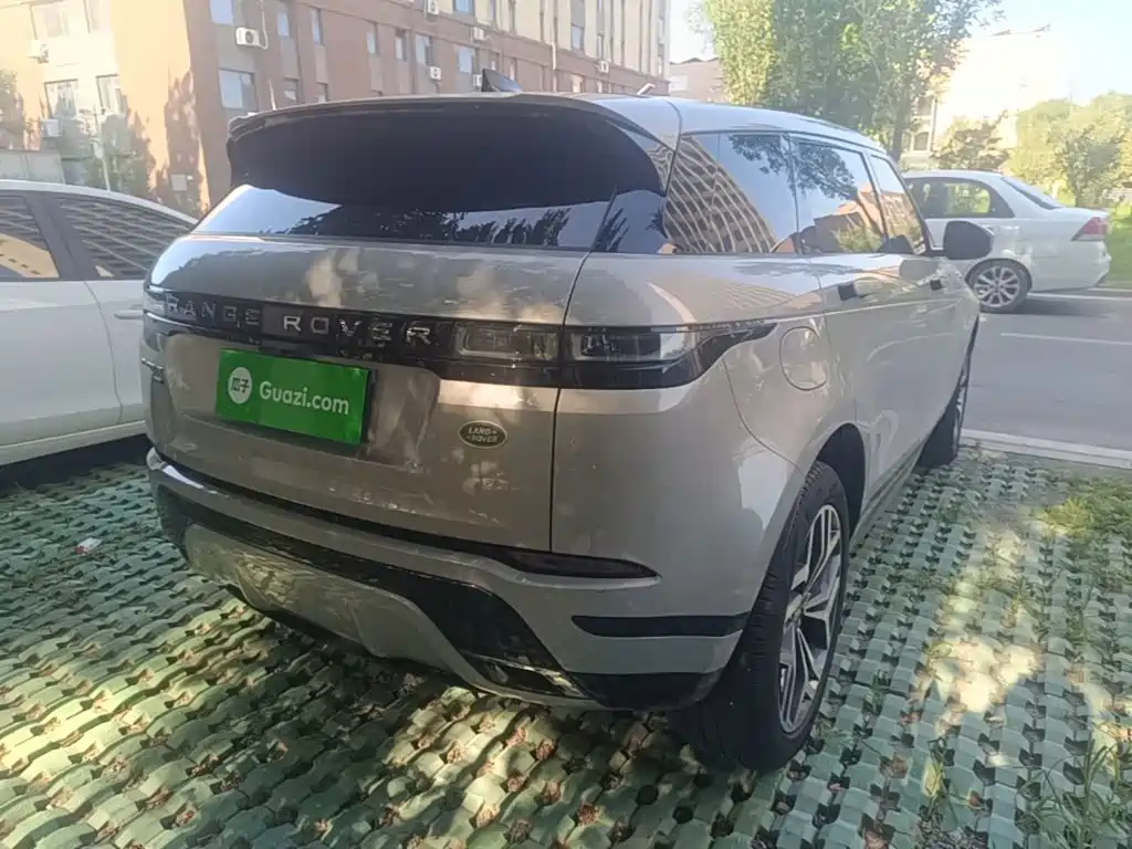 Land Rover Range Rover Evoque 2022 — фото 7