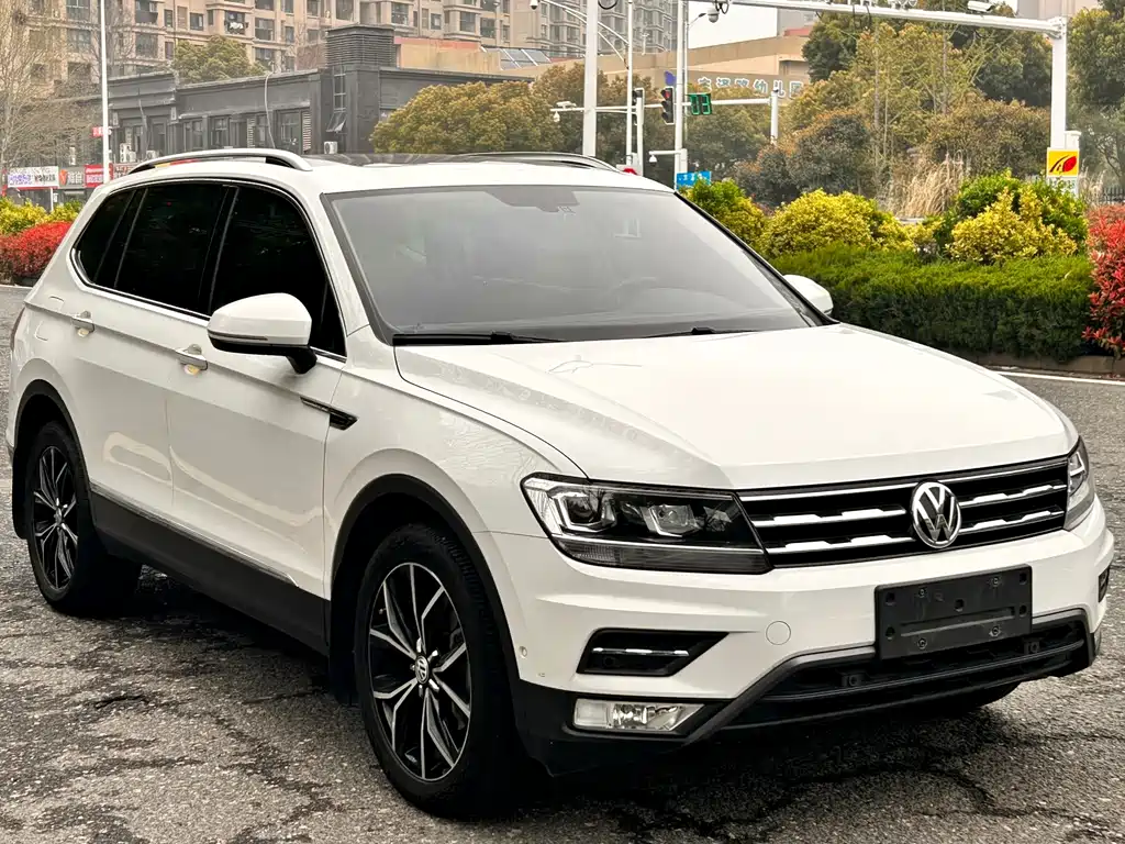 Volkswagen Tiguan L 2021 — фото 3