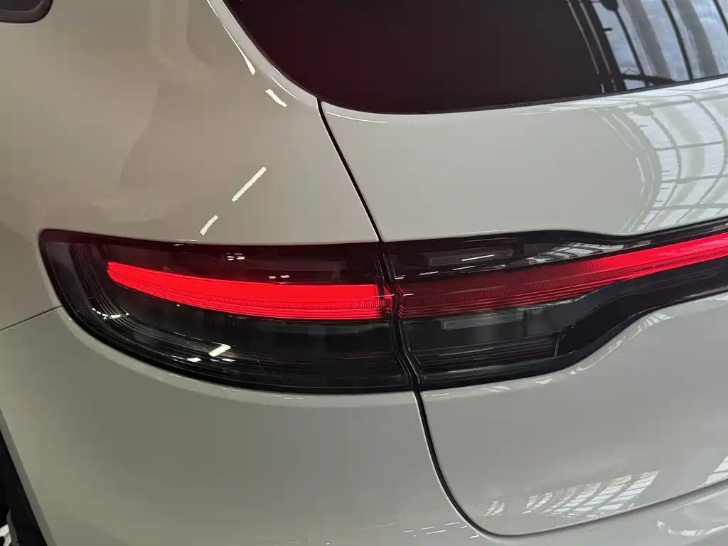 Porsche Macan 2022 — фото 19