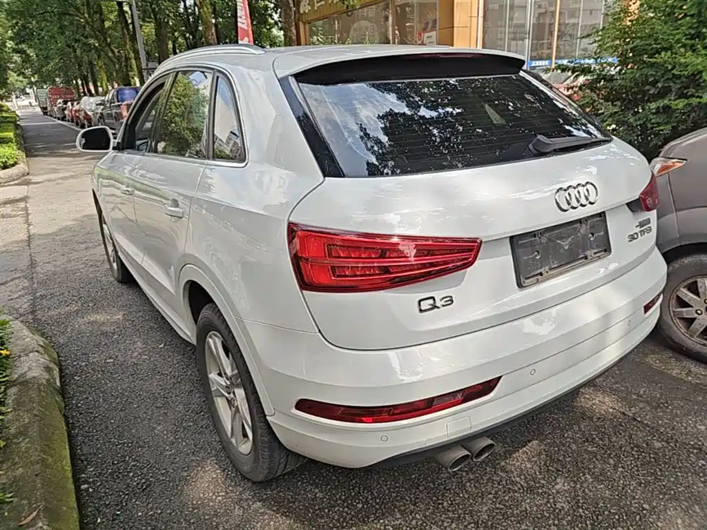 Audi Q3 2017 — фото 5