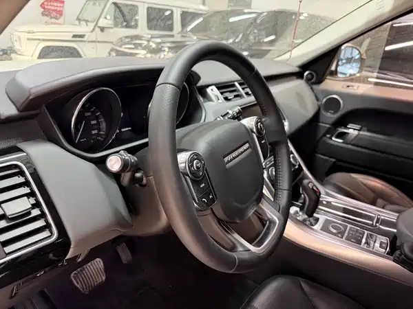 Land Rover Range Rover Sport 2015