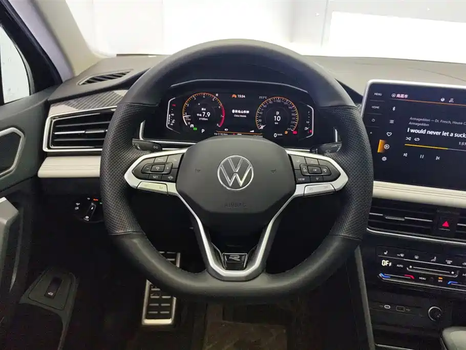 Volkswagen Tiguan L 2024 — фото 15