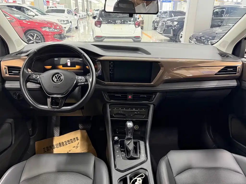 Volkswagen Tharu 2022