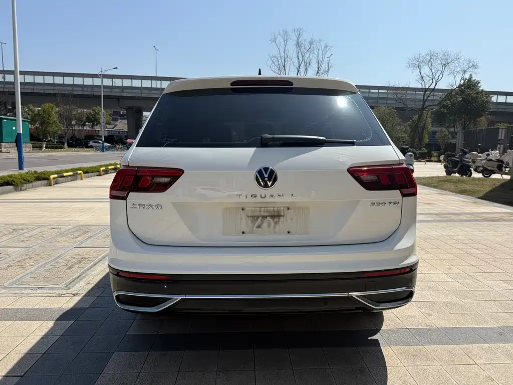 Volkswagen Tiguan L 2022 — фото 14