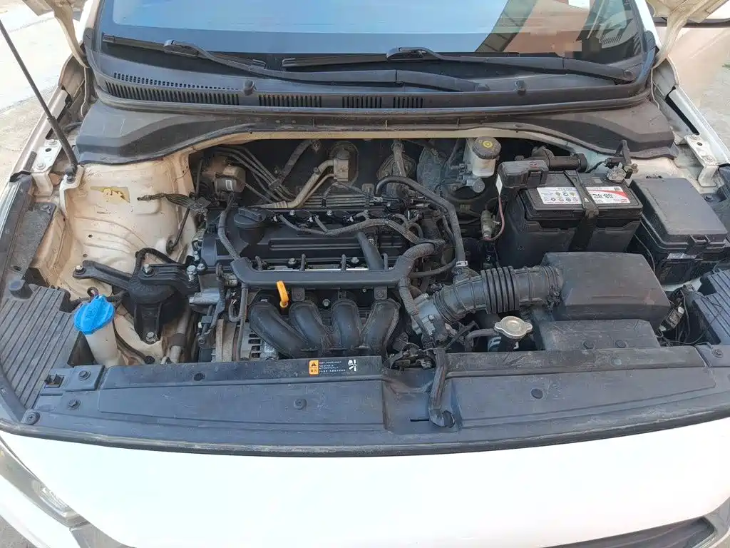 Hyundai Verna 2017 — фото 11