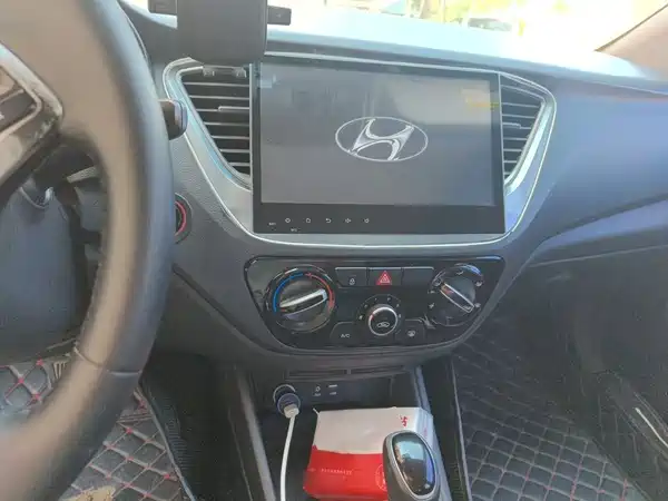 Hyundai Verna 2017