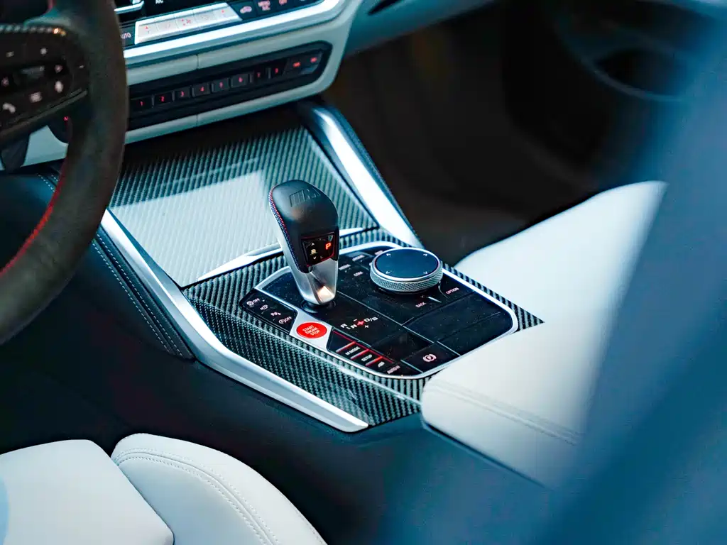 BMW M4 2023 — фото 13