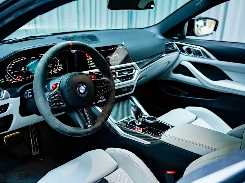 BMW M4 2023 — фото 7