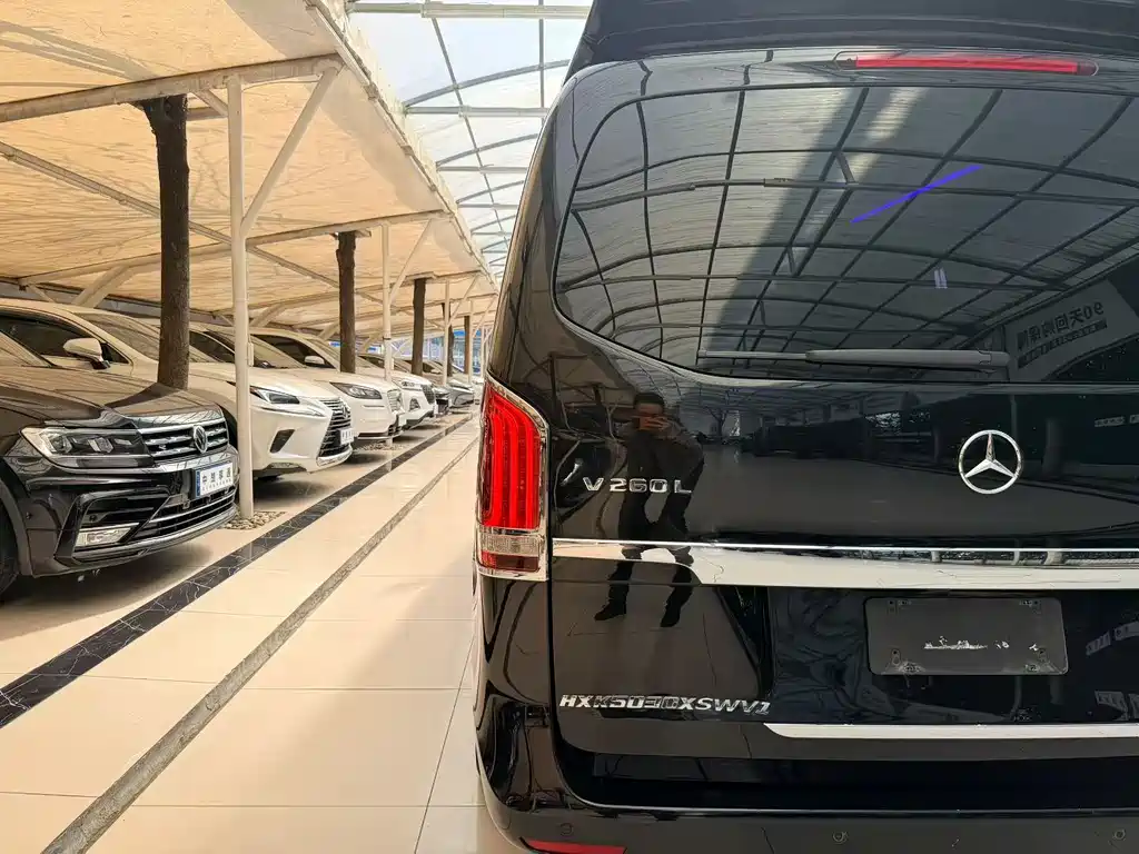 Mercedes-Benz V-Class 2017 — фото 6