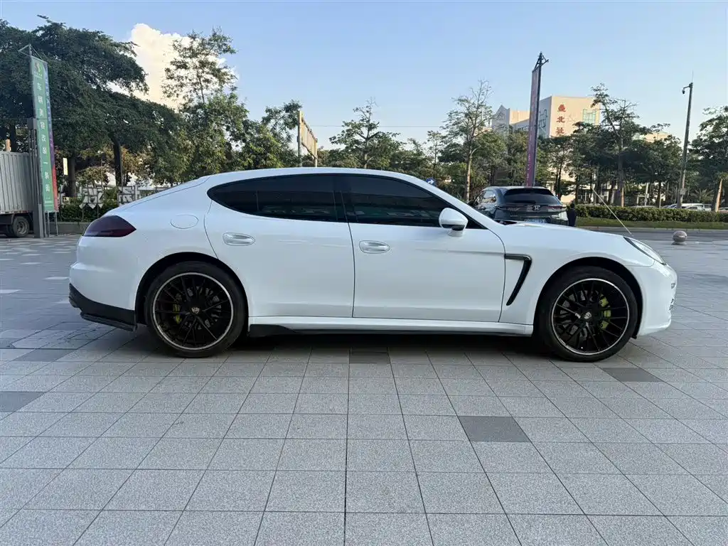 Porsche Panamera 2015 — фото 4