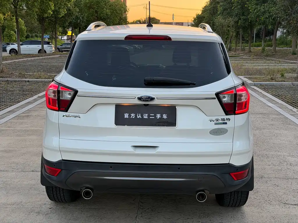 Ford Kuga 2020 — фото 13