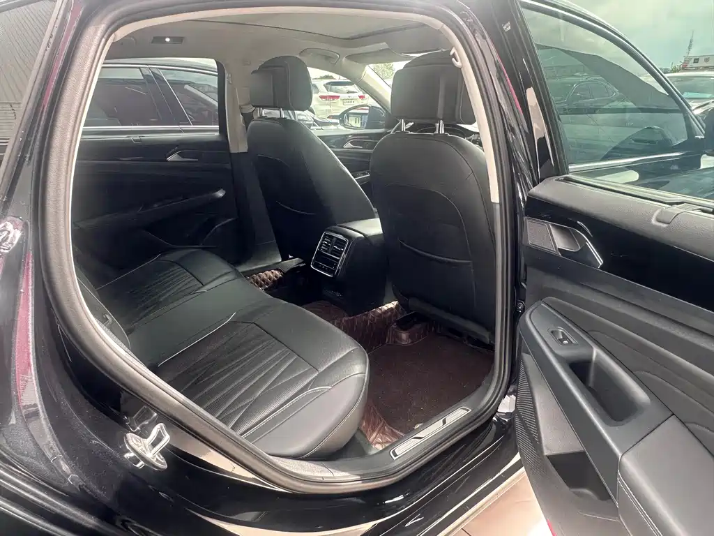 Volkswagen Passat 2022