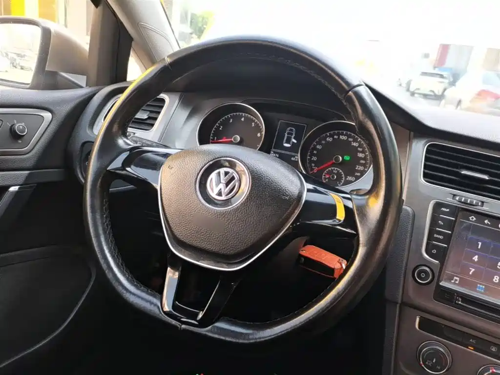 Volkswagen Golf 2015 — фото 11