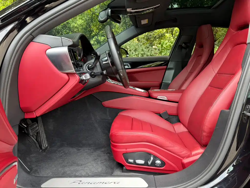 Porsche Panamera 2019 — фото 13