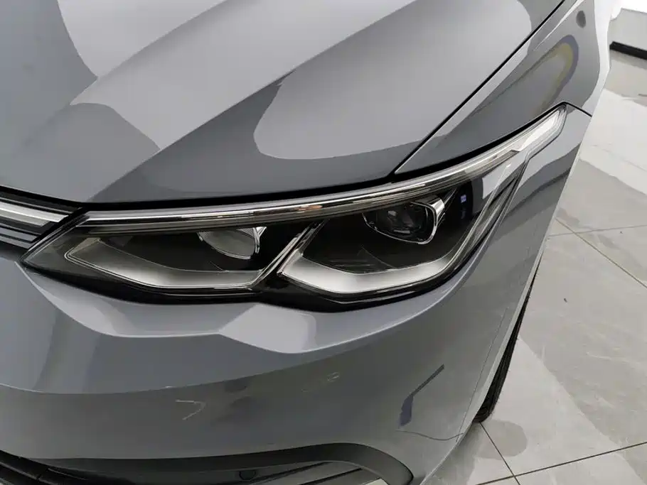 Volkswagen Golf 2022
