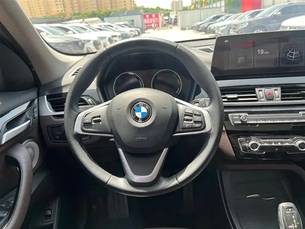 BMW X1 2022 — фото 15