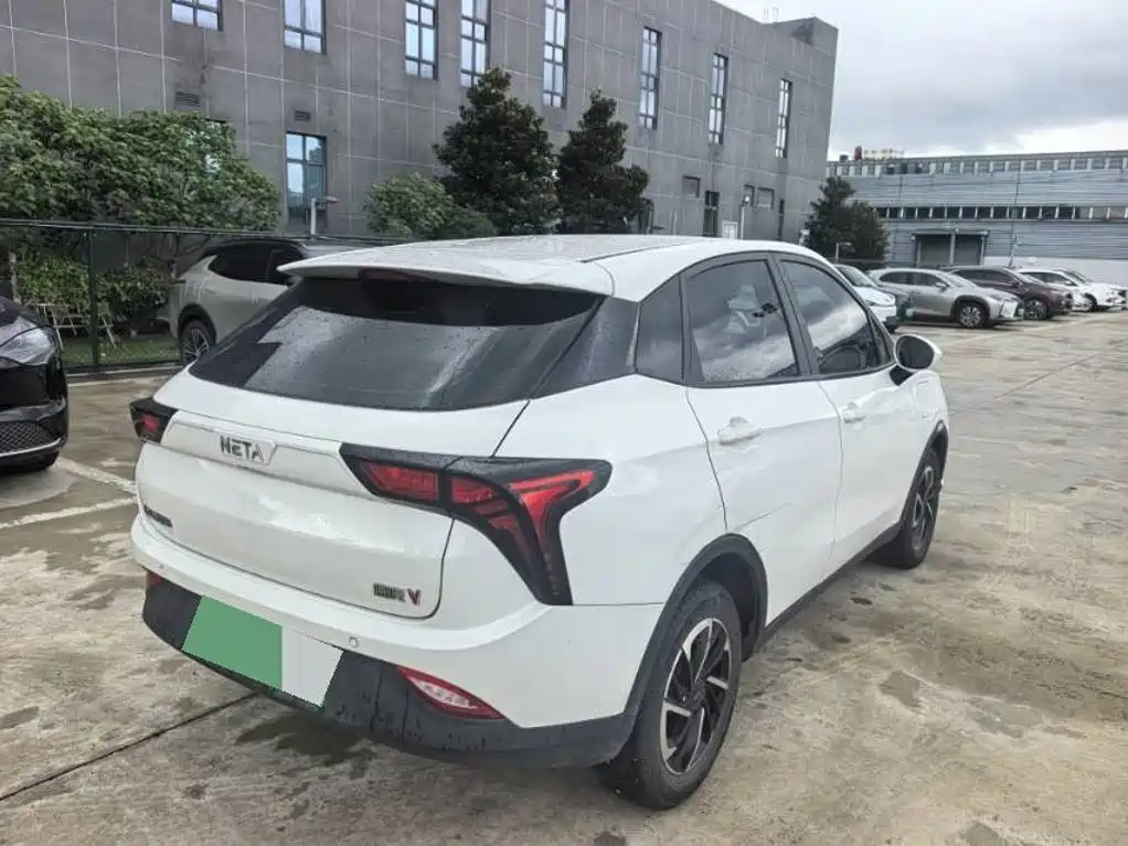 Neta V 2021