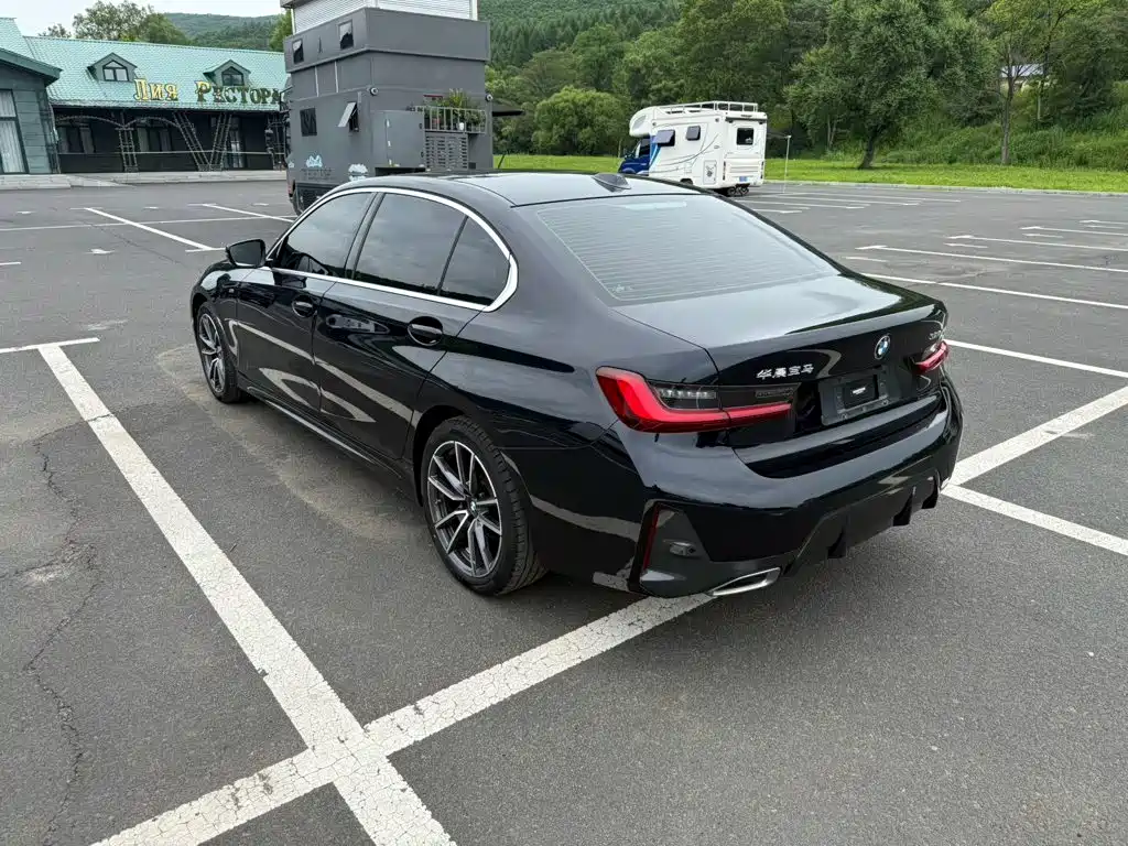 BMW 3 Series 2023