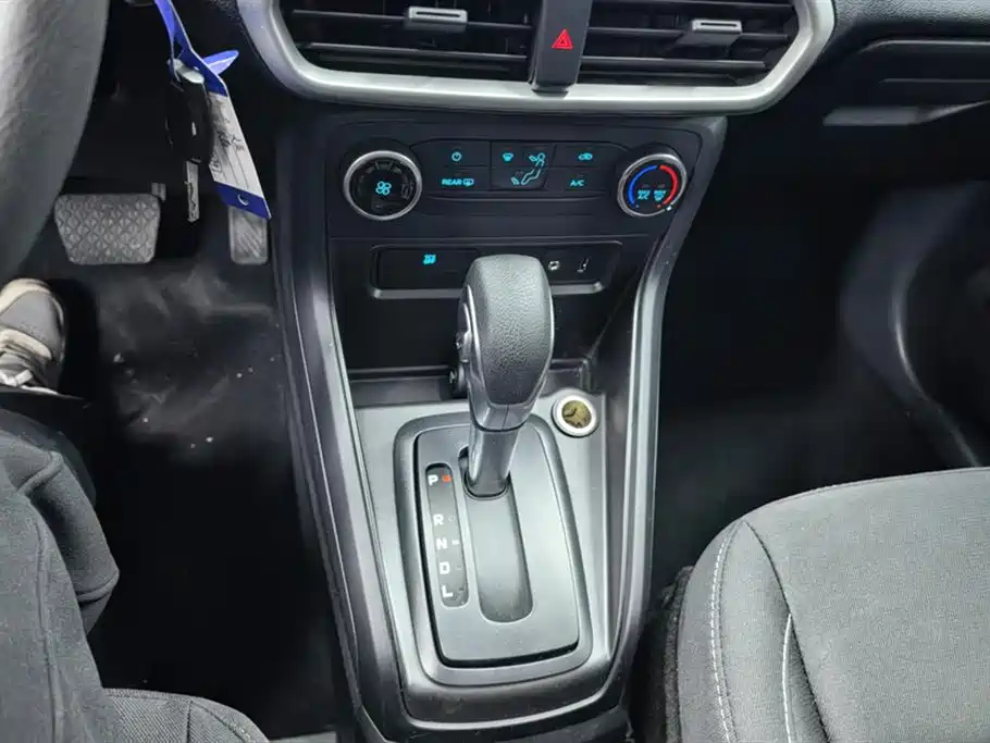Ford Ecosport 2019 — фото 16