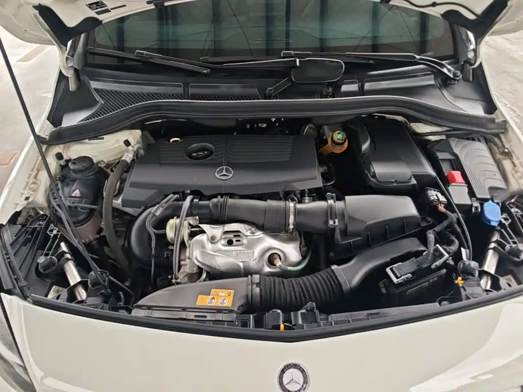 Mercedes-Benz B-Class 2016 — фото 20