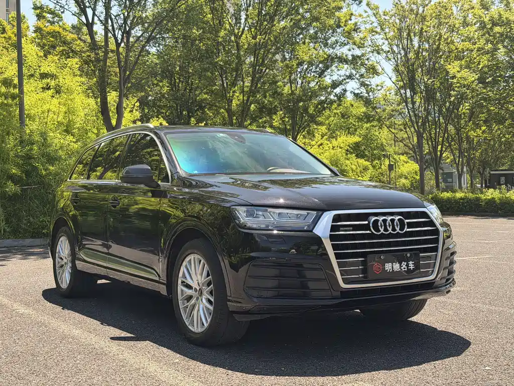Audi Q7 2018 — фото 3