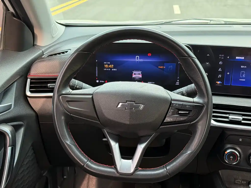 Chevrolet Trax 2023 — фото 15