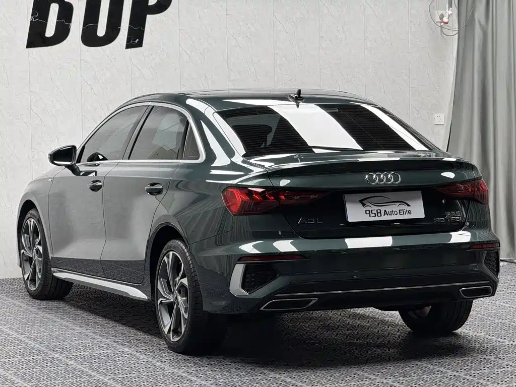 Audi A3 2023 — фото 11