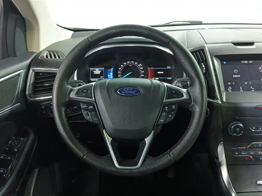 Ford Edge 2020 — фото 15