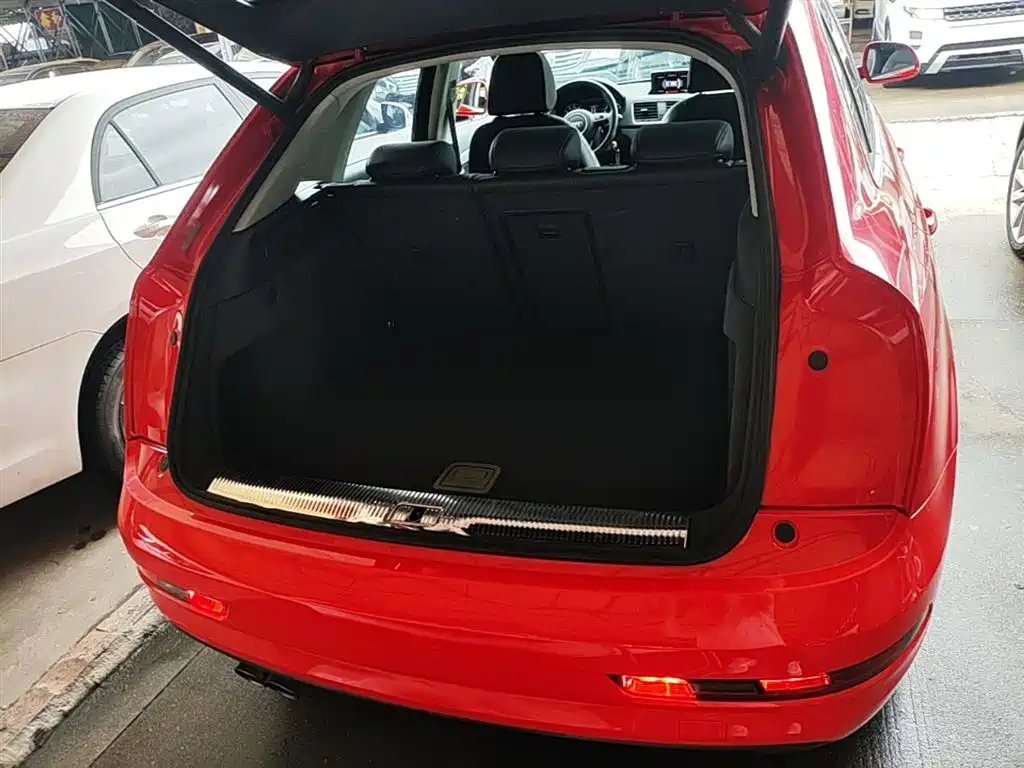 Audi Q3 2018 — фото 19