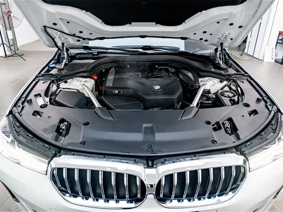 BMW 6 Series GT 2022 — фото 25